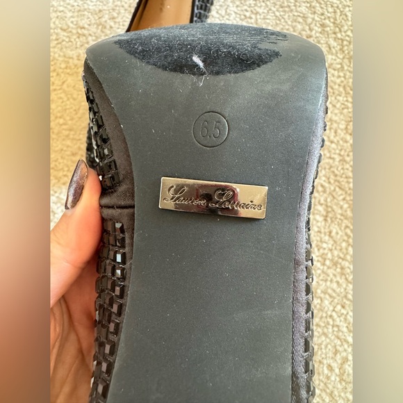 Beautiful Black Heels - Picture 7 of 7